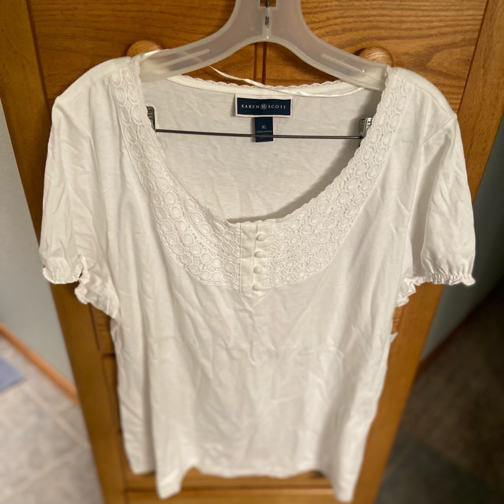 Karen Scott White Top
